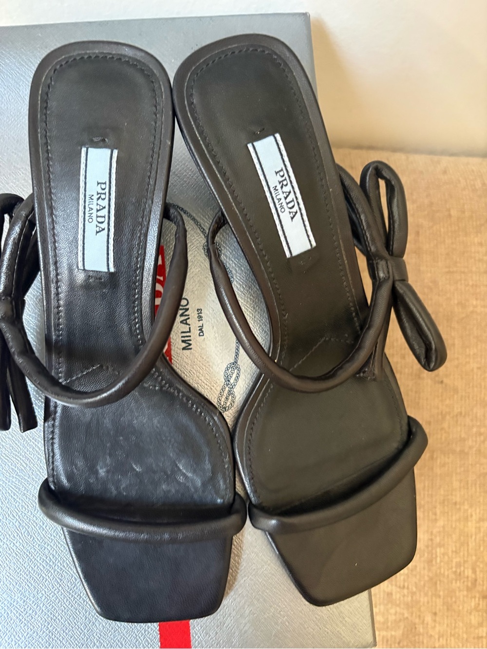 Prada triangle logo strap sandals kitten heels - Picture 4 of 8